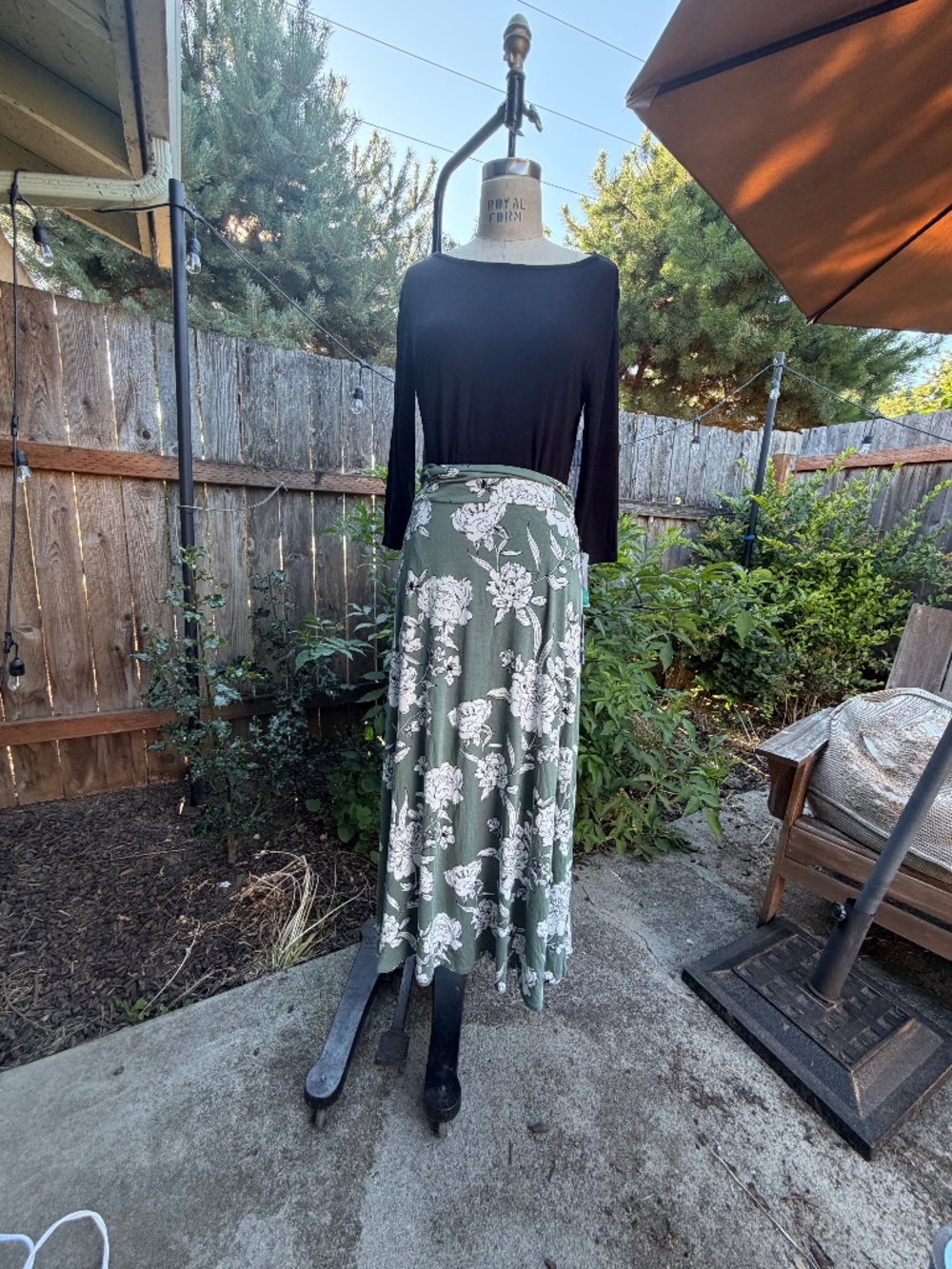 Market and Spruce, Floral Maxi Skirt